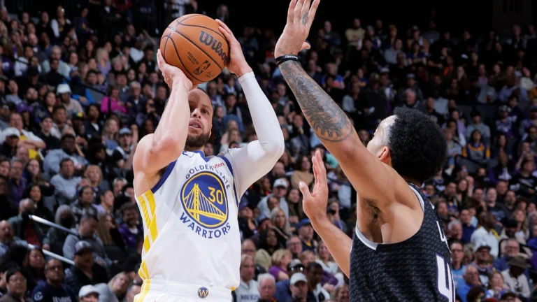 golden state warriors vs sacramento kings match player stats