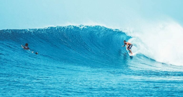 Catch the Perfect Wave: Ultimate Maldives Surfing Guide